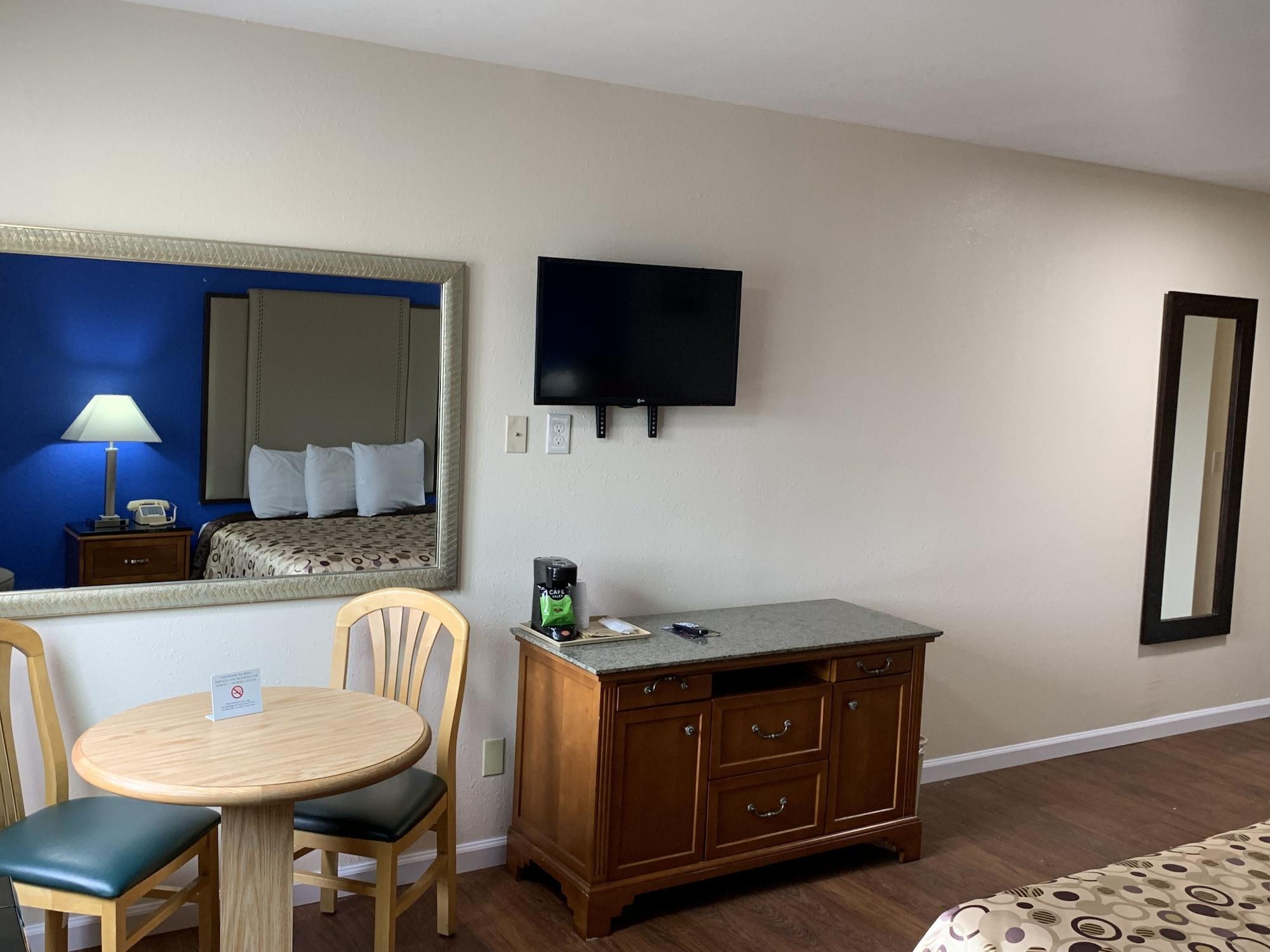 California Inn And Suites Бейкерсфилд Экстерьер фото
