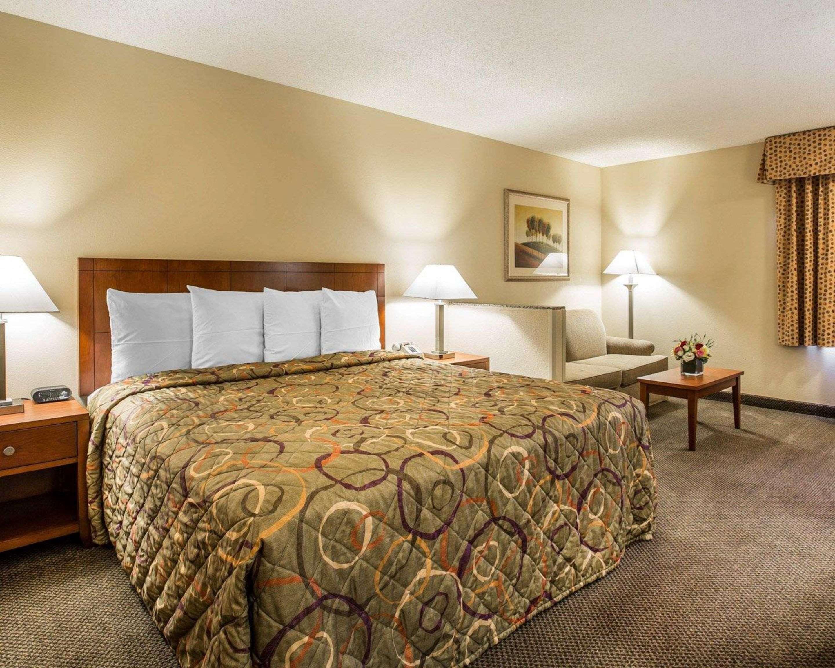 California Inn And Suites Бейкерсфилд Экстерьер фото