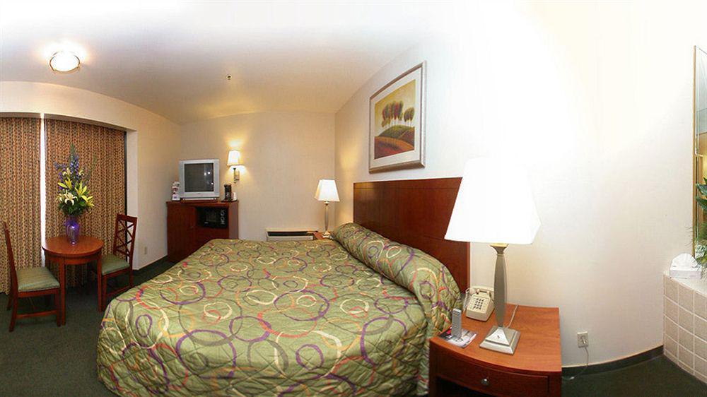 California Inn And Suites Бейкерсфилд Экстерьер фото